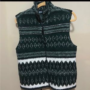 Beautiful vintage vest.Size Large